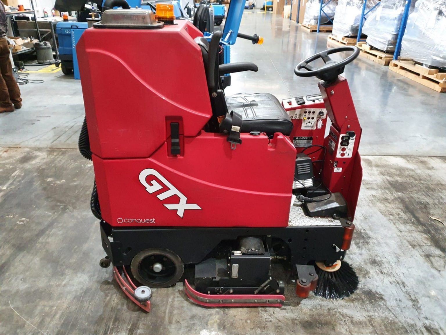 SOLD Tomcat GTX 34C Floor Scrubber Conquest Equipment Technologies
